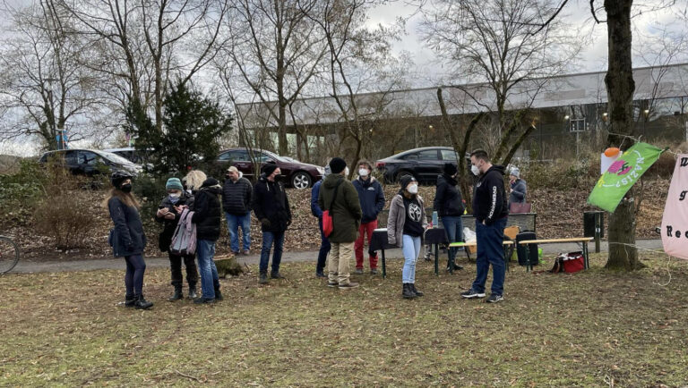 Stadträt*innen unterwegs gegen Rechts